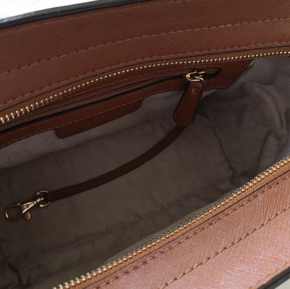 Authentic MK bag - Picture 2 of 2